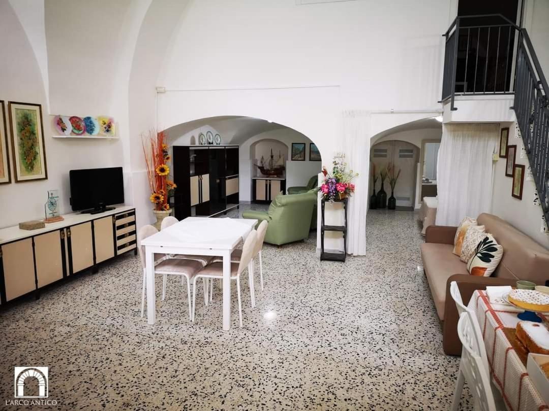 Hotel Arco Antico Grassano Esterno foto